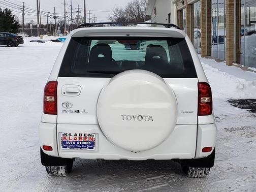2005 Toyota RAV4 Base