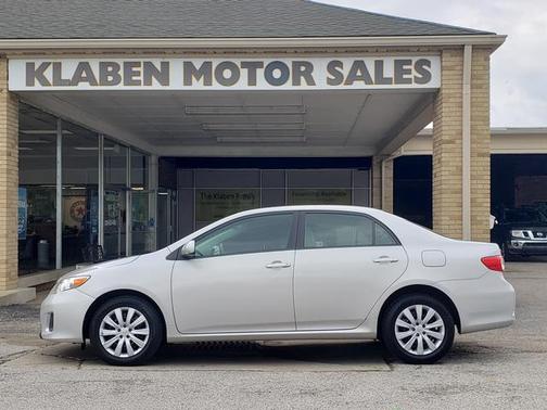 2012 Toyota Corolla LE