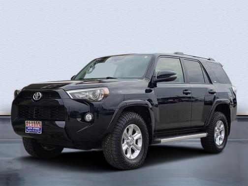 Midnight Black Metallic 2019 Toyota 4Runner SR5 Premium