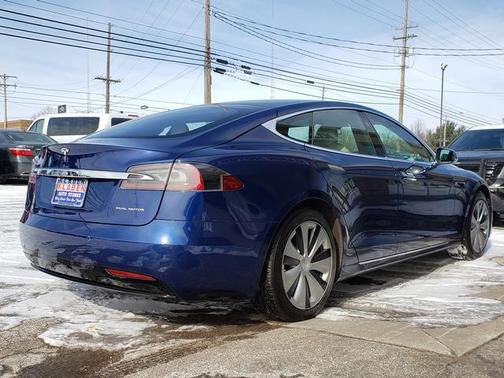 2021 Tesla Model S Long Range
