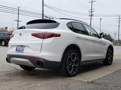 2022 Alfa Romeo Stelvio Ti