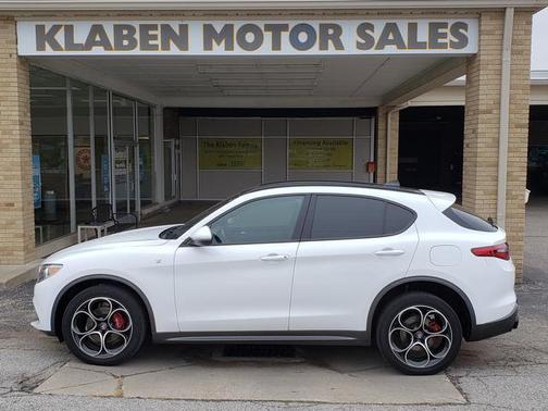 2022 Alfa Romeo Stelvio Ti