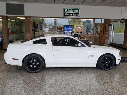2009 Ford Mustang GT Premium