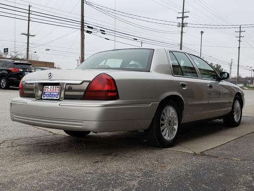 2010 Mercury Grand Marquis LS (Fleet Only)