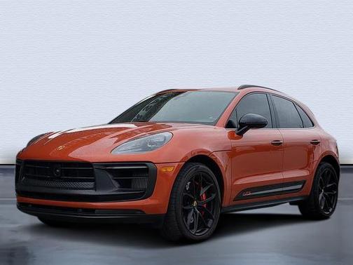 Copper Ruby Metallic 2024 Porsche Macan Macan GTS