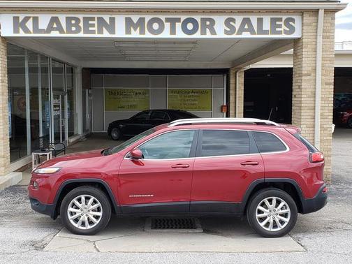 Deep Cherry Red Crystal Pearlcoat 2016 Jeep Cherokee Limited