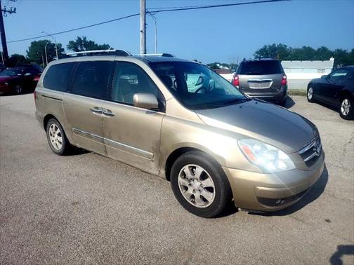 2007 Hyundai Entourage GLS