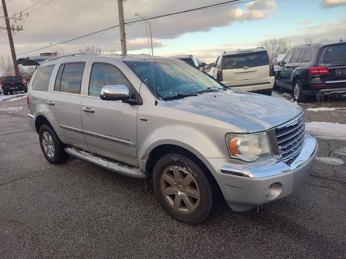 2008 Chrysler Aspen Limited