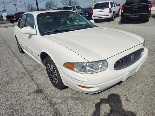White 2004 Buick LeSabre Custom