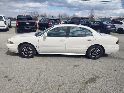 White 2004 Buick LeSabre Custom