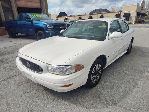 White 2004 Buick LeSabre Custom