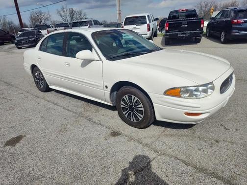 White 2004 Buick LeSabre Custom