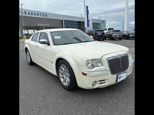 Cool Vanilla Clearcoat 2005 Chrysler 300C Base