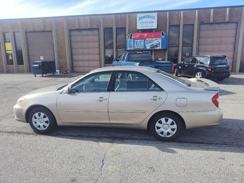 2002 Toyota Camry LE