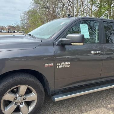 Granite Crystal Metallic Clearcoat 2017 RAM 1500 Big Horn