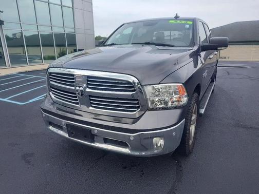 Granite Crystal Metallic Clearcoat 2017 RAM 1500 Big Horn