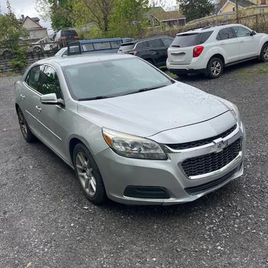 Silver Ice Metallic 2015 Chevrolet Malibu 1LT