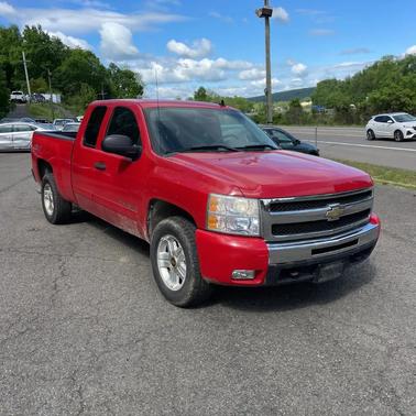 Victory Red 2011 Chevrolet Silverado 1500 LT