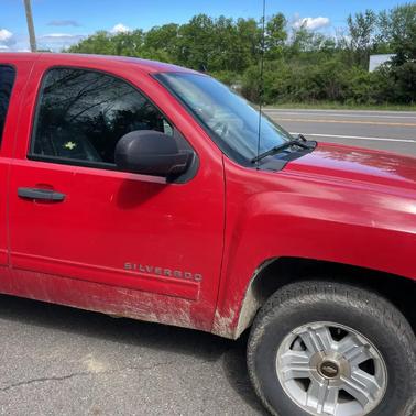 Victory Red 2011 Chevrolet Silverado 1500 LT