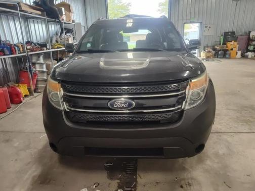 Tuxedo Black Metallic 2013 Ford Explorer Limited