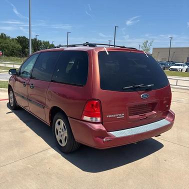 Matador Red Clearcoat Metallic 2005 Ford Freestar SE