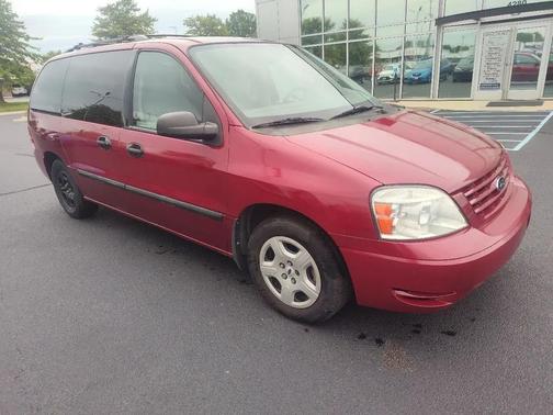Matador Red Clearcoat Metallic 2005 Ford Freestar SE