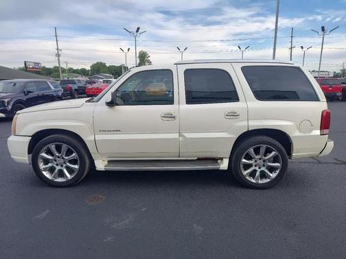 White Diamond 2003 Cadillac Escalade Base