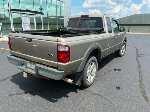 BROWN 2004 Ford Ranger XL SuperCab