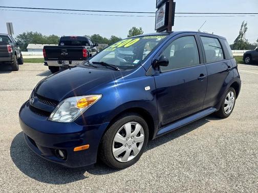 2006 Scion xA 4dr HB Manual (Natl)