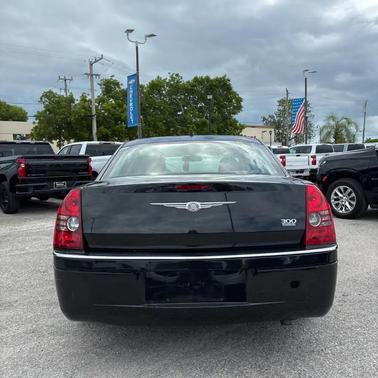 Brilliant Black Crystal Pearlcoat 2008 Chrysler 300 Limited