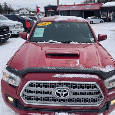 2016 Toyota Tacoma SR