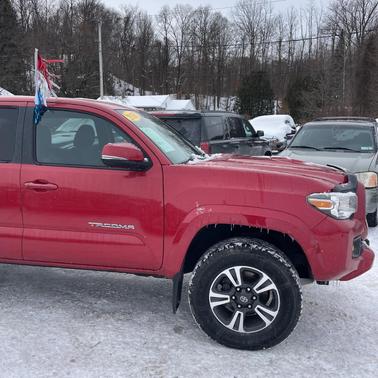 2016 Toyota Tacoma SR