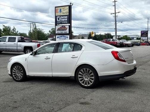 2014 Lincoln MKS Base