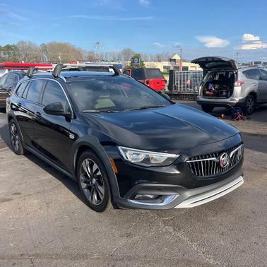 2018 Buick Regal TourX Essence