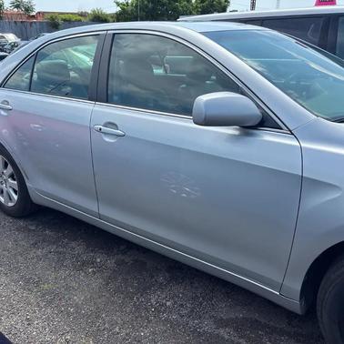 Titanium Metallic 2007 Toyota Camry LE V6