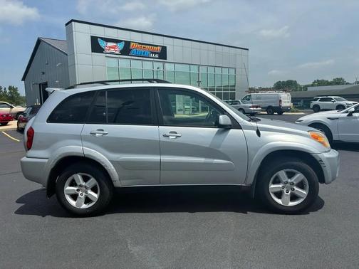 SILVER 2004 Toyota RAV4 Base