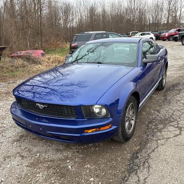2005 Ford Mustang Deluxe