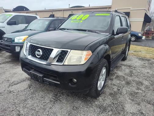 2008 Nissan Pathfinder SE