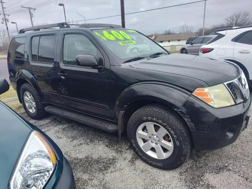 2008 Nissan Pathfinder SE