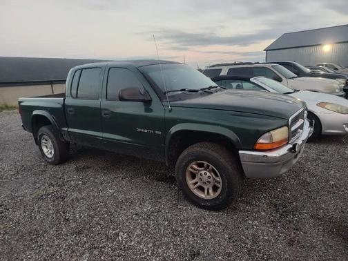 GREEN 2002 Dodge Dakota SLT Quad Cab