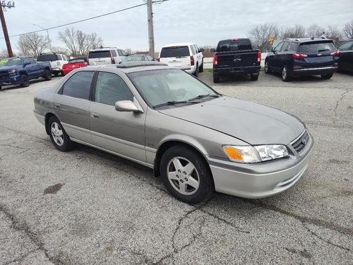 TAN 2001 Toyota Camry LE