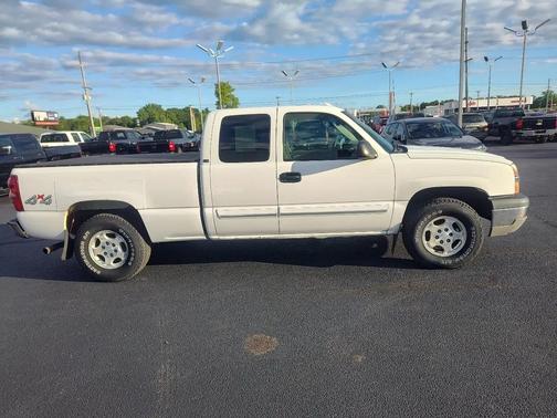 Summit White 2003 Chevrolet Silverado 1500 LS Extended Cab