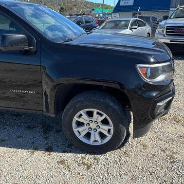 Black 2022 Chevrolet Colorado LT