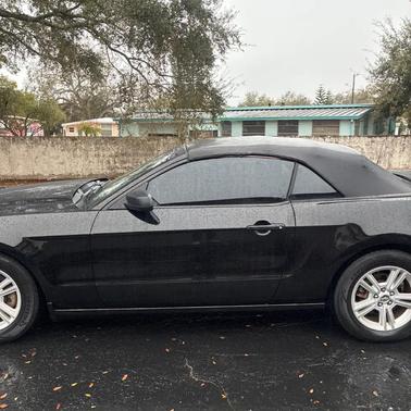 2014 Ford Mustang V6