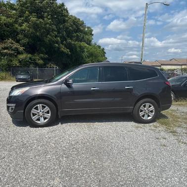GRAY 2014 Chevrolet Traverse 2LT