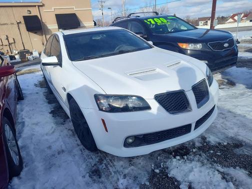 2009 Pontiac G8 4dr Sdn