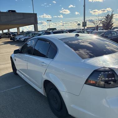 2009 Pontiac G8 4dr Sdn