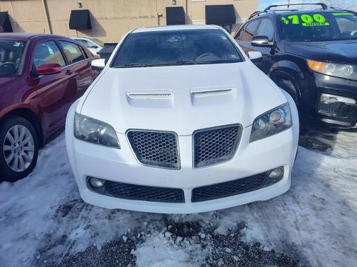 2009 Pontiac G8 4dr Sdn