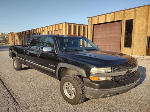 2002 Chevrolet Silverado 2500 LT H/D Crew Cab