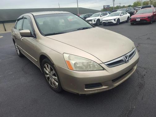 GOLD 2005 Honda Accord EX